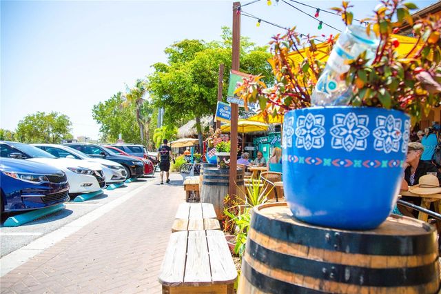 5790 MIDNIGHT PASS ROAD 208, Sarasota, FL 34242