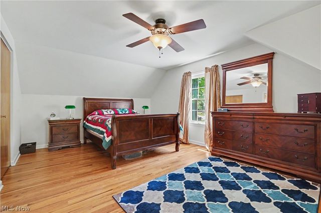 2920 Carters Grove Road, Cuyahoga Falls, OH 44223