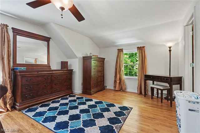 2920 Carters Grove Road, Cuyahoga Falls, OH 44223