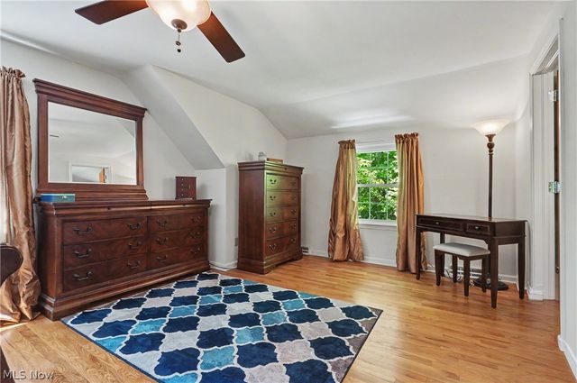 2920 Carters Grove Road, Cuyahoga Falls, OH 44223