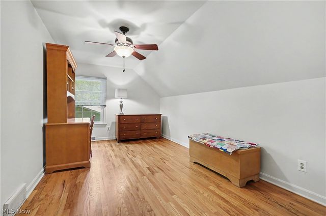 2920 Carters Grove Road, Cuyahoga Falls, OH 44223