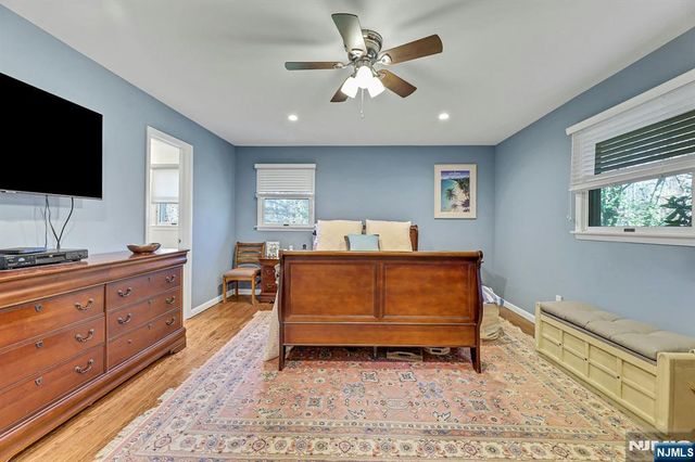 609 Echo Glen Avenue, River Vale, NJ 07675