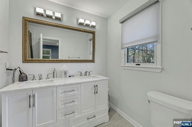 609 Echo Glen Avenue, River Vale, NJ 07675