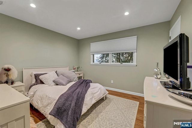 609 Echo Glen Avenue, River Vale, NJ 07675