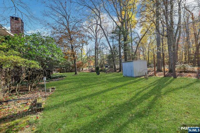 609 Echo Glen Avenue, River Vale, NJ 07675