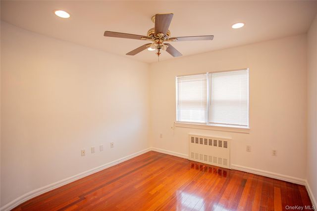 540 E Chester Street, Long Beach, NY 11561