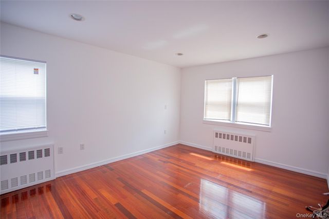 540 E Chester Street, Long Beach, NY 11561