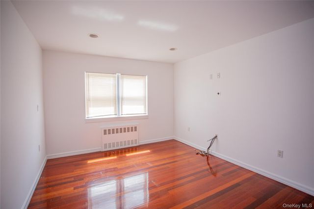 540 E Chester Street, Long Beach, NY 11561