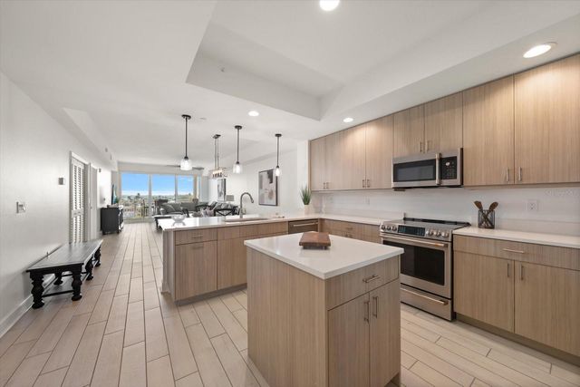 125 ISLAND WAY 402, Clearwater Beach, FL 33767