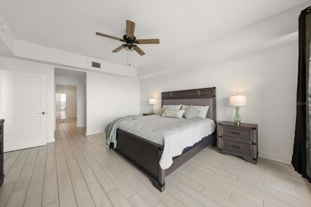 125 ISLAND WAY 402, Clearwater Beach, FL 33767