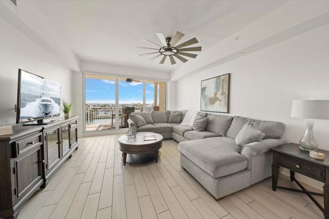 125 ISLAND WAY 402, Clearwater Beach, FL 33767