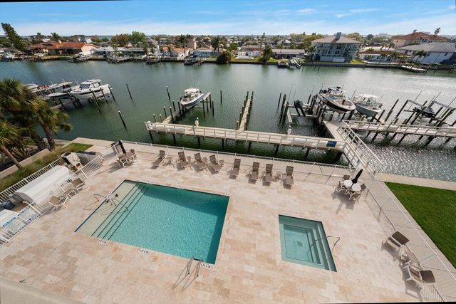 125 ISLAND WAY 402, Clearwater Beach, FL 33767