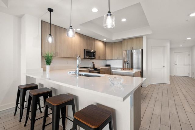 125 ISLAND WAY 402, Clearwater Beach, FL 33767