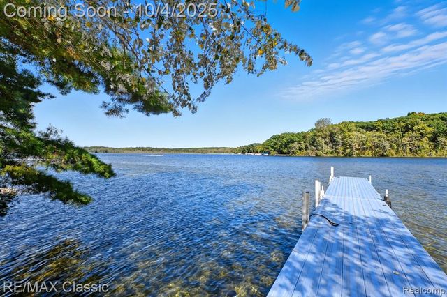 8791 Fairway Drive, Gregory, MI 48137