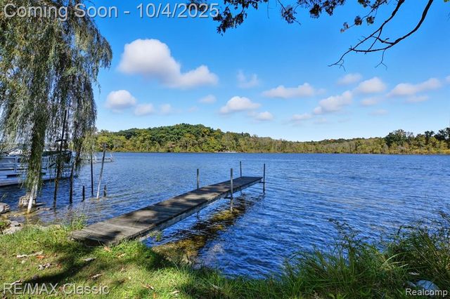 8791 Fairway Drive, Gregory, MI 48137