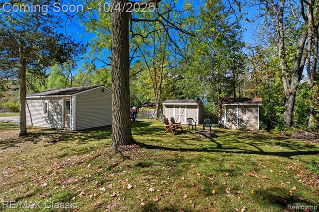8791 Fairway Drive, Gregory, MI 48137