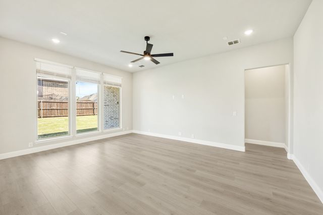 3241 Southampton Drive, Mesquite, TX 75181