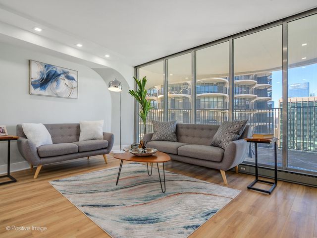 300 N State Street 5125, Chicago, IL 60654