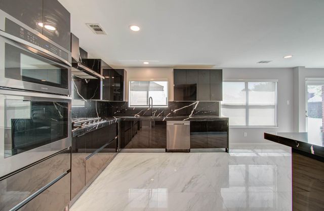 21922 Gold Leaf Trail, Cypress, TX 77433