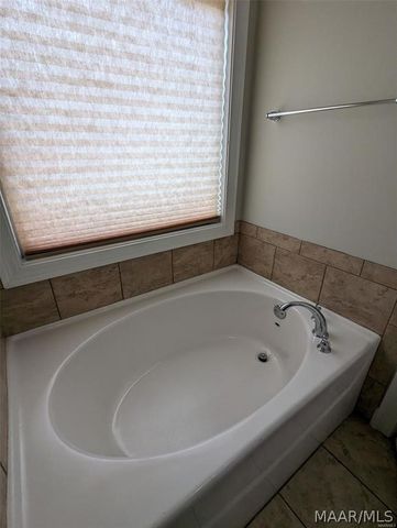 1412 Prairie Oak Drive, Montgomery, AL 36117