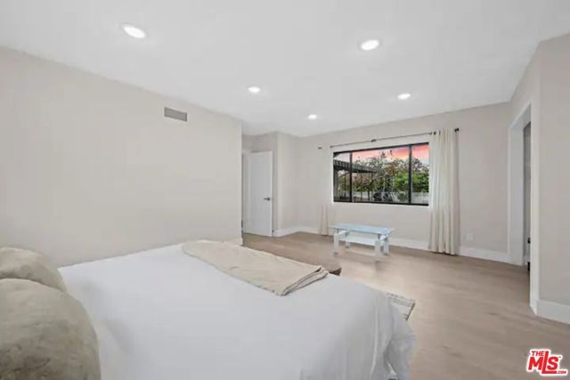 2617 S Beverly Drive, Los Angeles, CA 90034