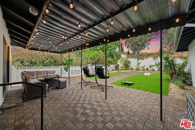 2617 S Beverly Drive, Los Angeles, CA 90034