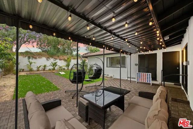 2617 S Beverly Drive, Los Angeles, CA 90034