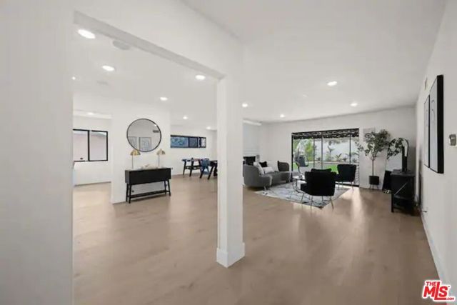 2617 S Beverly Drive, Los Angeles, CA 90034