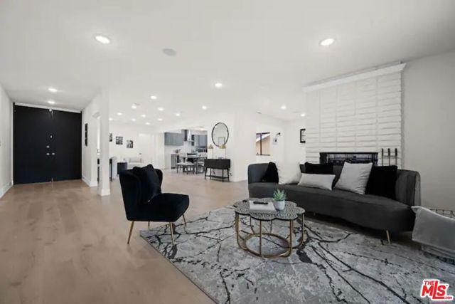 2617 S Beverly Drive, Los Angeles, CA 90034