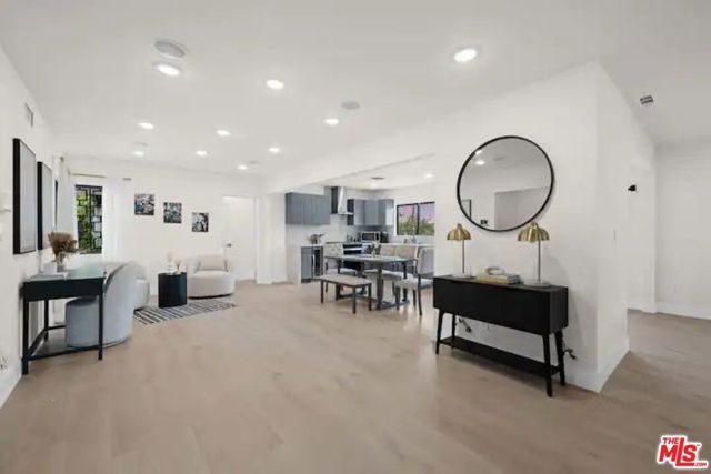 2617 S Beverly Drive, Los Angeles, CA 90034