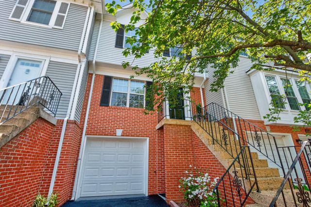 232 FINCHINGFIELD CT, Sterling, VA 20165