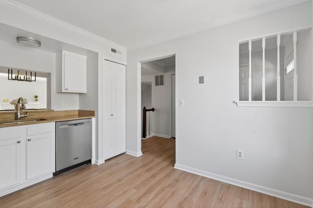 232 FINCHINGFIELD CT, Sterling, VA 20165
