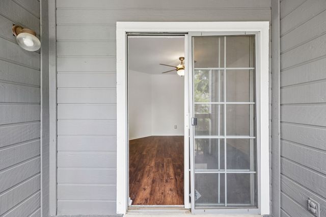 18333 Roehampton Drive 315, Dallas, TX 75252
