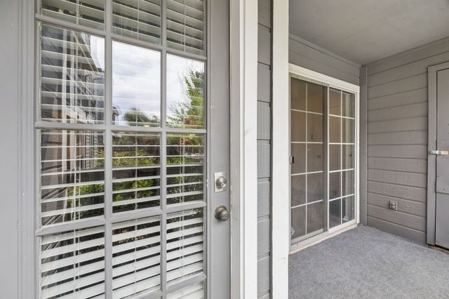18333 Roehampton Drive 315, Dallas, TX 75252