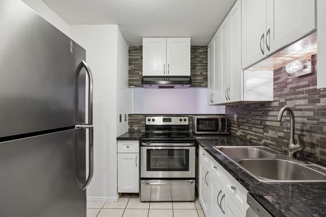 18333 Roehampton Drive 315, Dallas, TX 75252