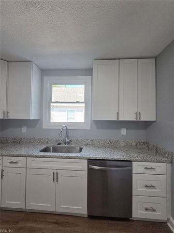 853 32nd ST, Newport News, VA 23607