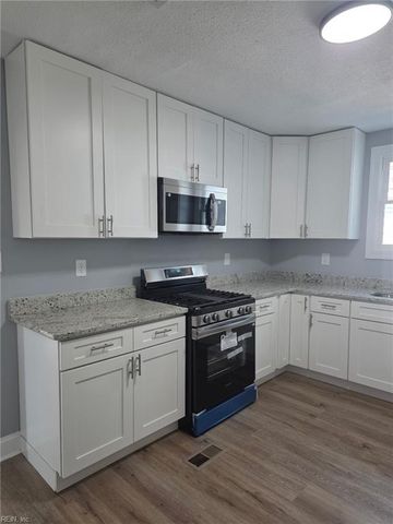 853 32nd ST, Newport News, VA 23607