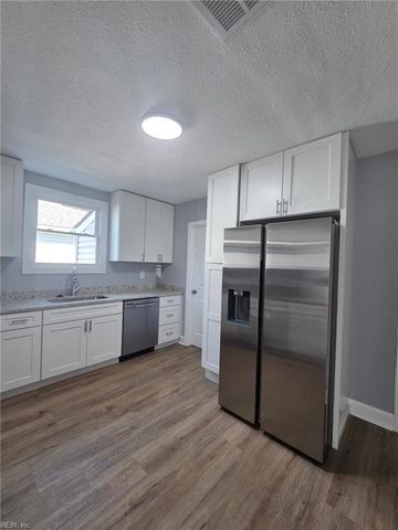 853 32nd ST, Newport News, VA 23607
