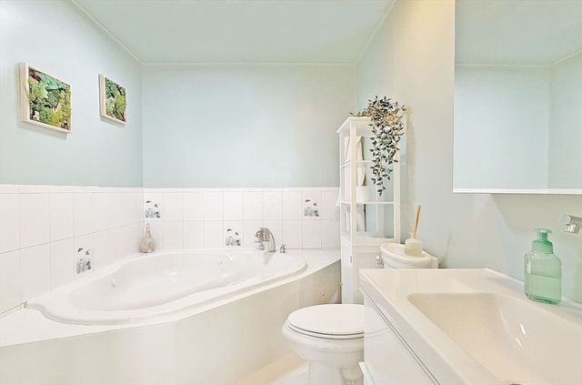 510 Revere Beach Blvd 1205, Revere, MA 02151