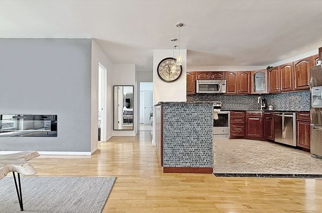 510 Revere Beach Blvd 1205, Revere, MA 02151