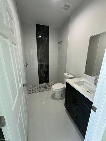 465 Petite AVE, Lehigh Acres, FL 33974