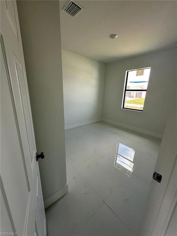 465 Petite AVE, Lehigh Acres, FL 33974