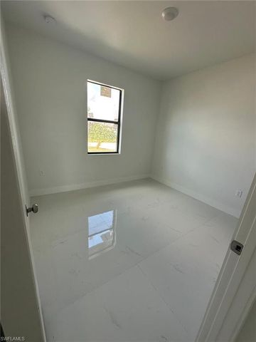 465 Petite AVE, Lehigh Acres, FL 33974