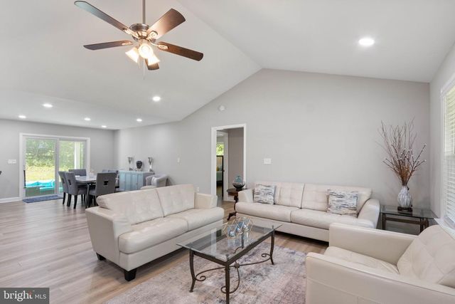 1906 LAKEVIEW PKWY, Locust Grove, VA 22508