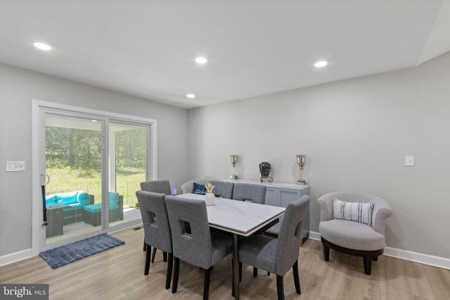 1906 LAKEVIEW PKWY, Locust Grove, VA 22508