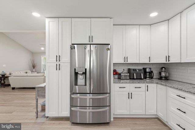 1906 LAKEVIEW PKWY, Locust Grove, VA 22508