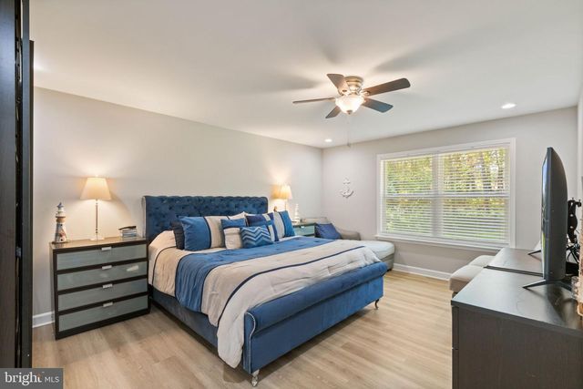 1906 LAKEVIEW PKWY, Locust Grove, VA 22508