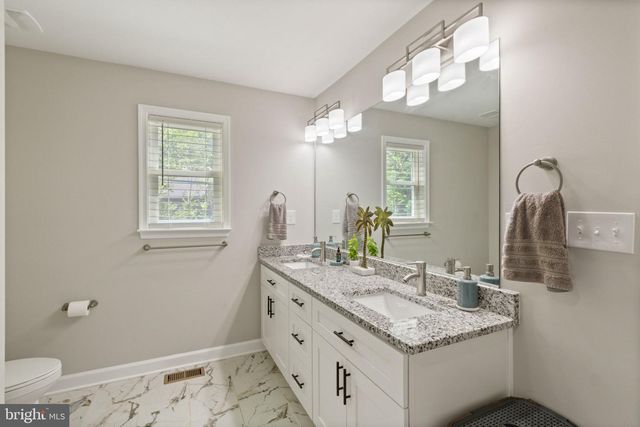 1906 LAKEVIEW PKWY, Locust Grove, VA 22508