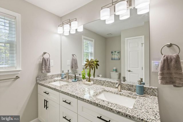 1906 LAKEVIEW PKWY, Locust Grove, VA 22508