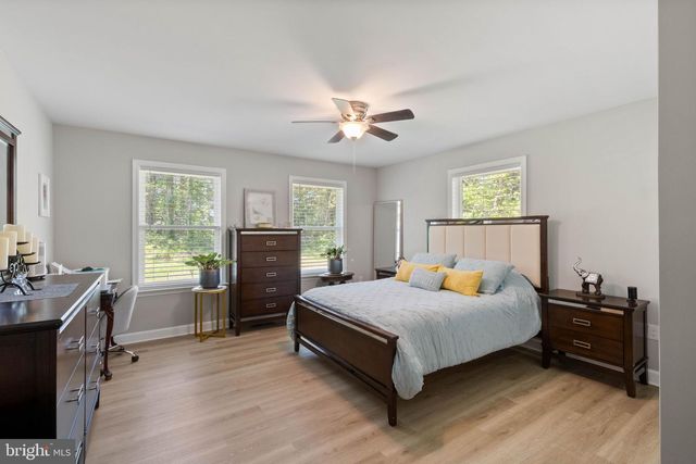 1906 LAKEVIEW PKWY, Locust Grove, VA 22508